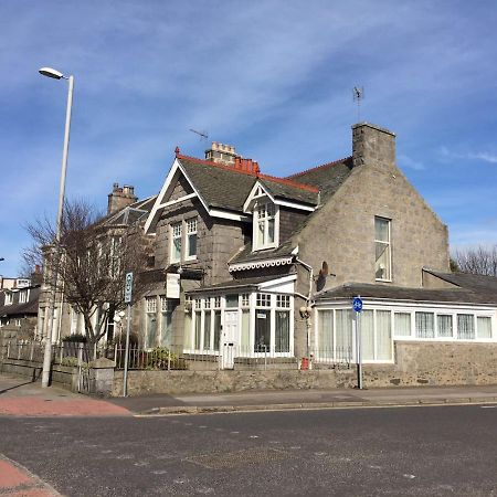 Brentwood Villa Bed And Breakfast Aberdeen Exterior photo